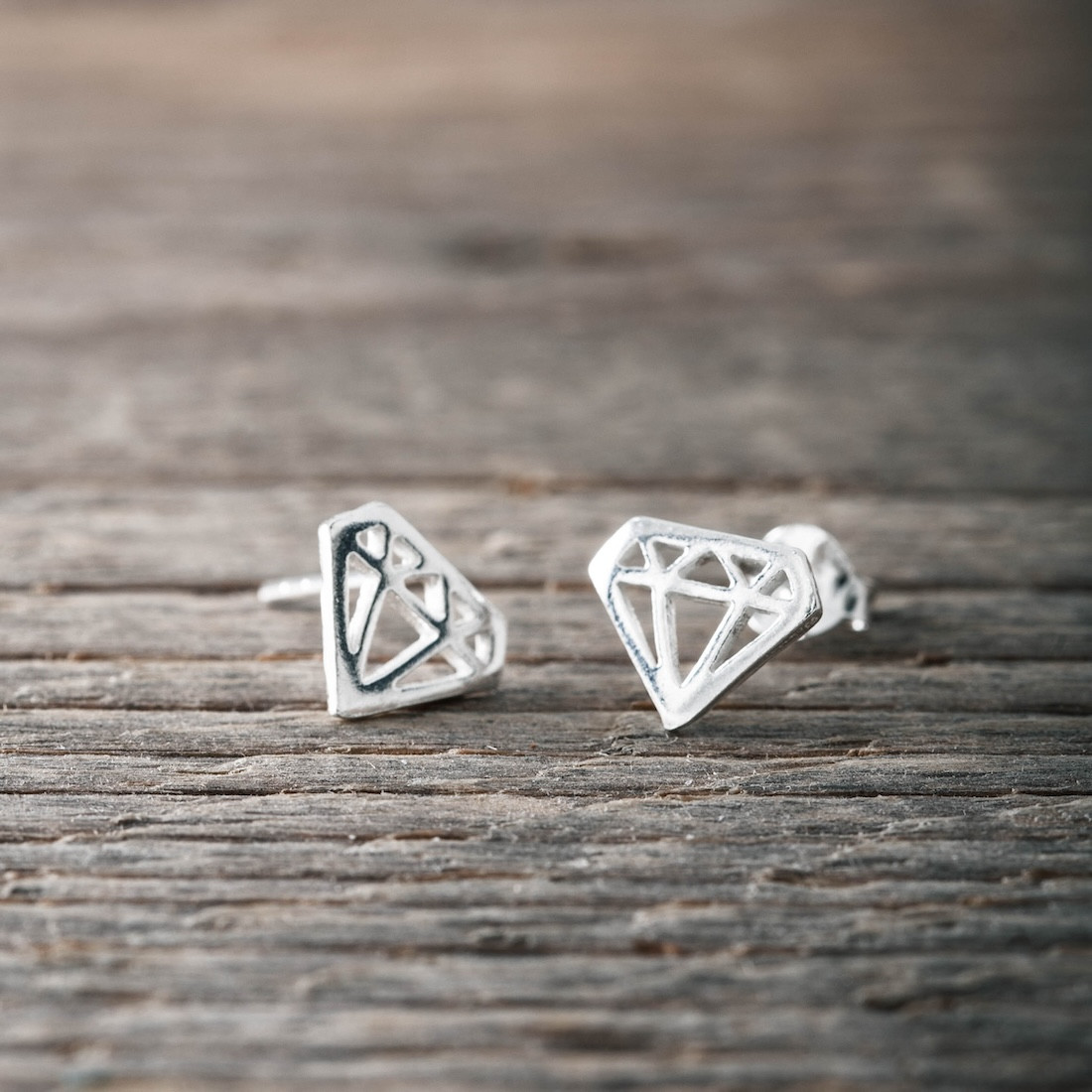 Silver earrings diamond