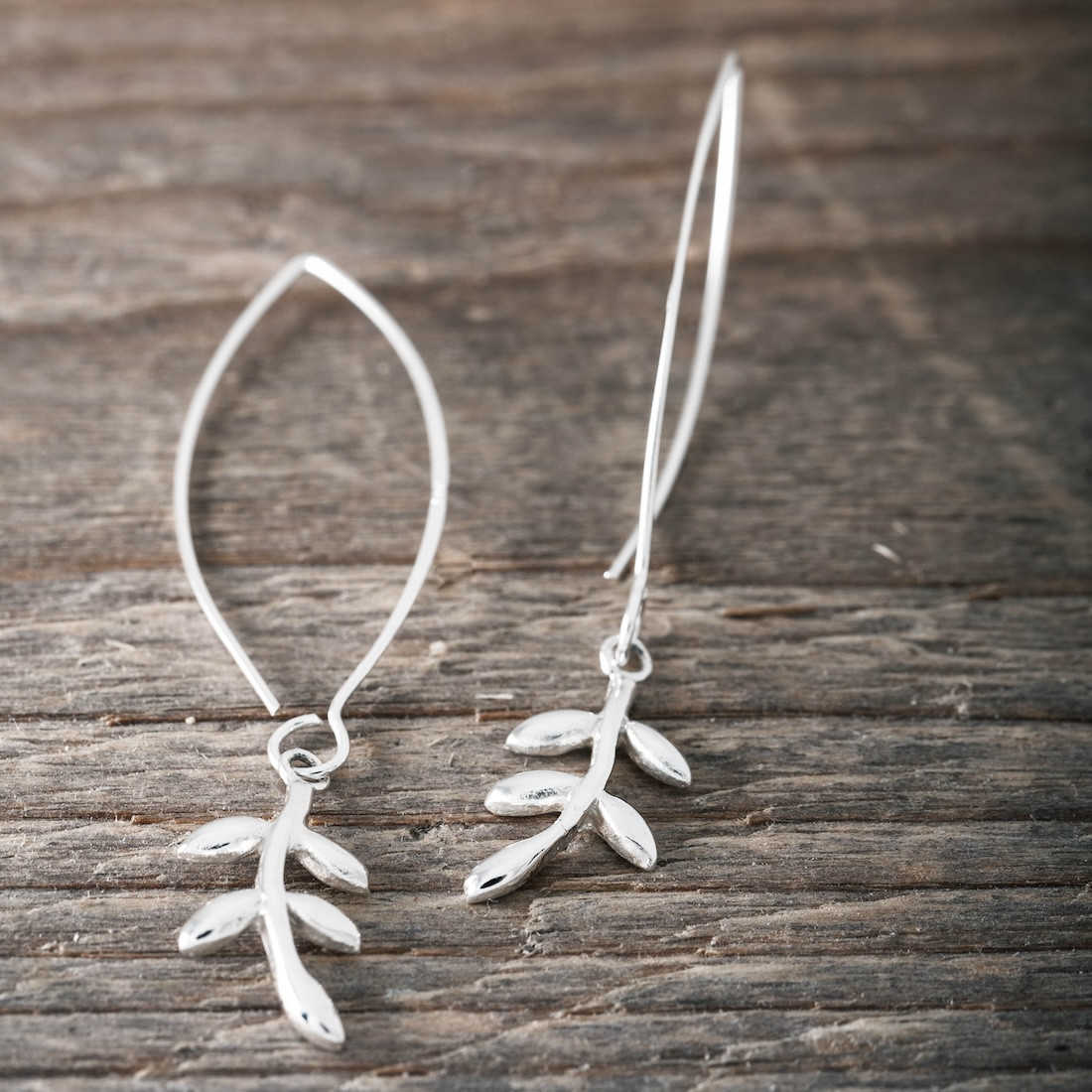 Silver Earring Dangling-Tree of Life Leaf