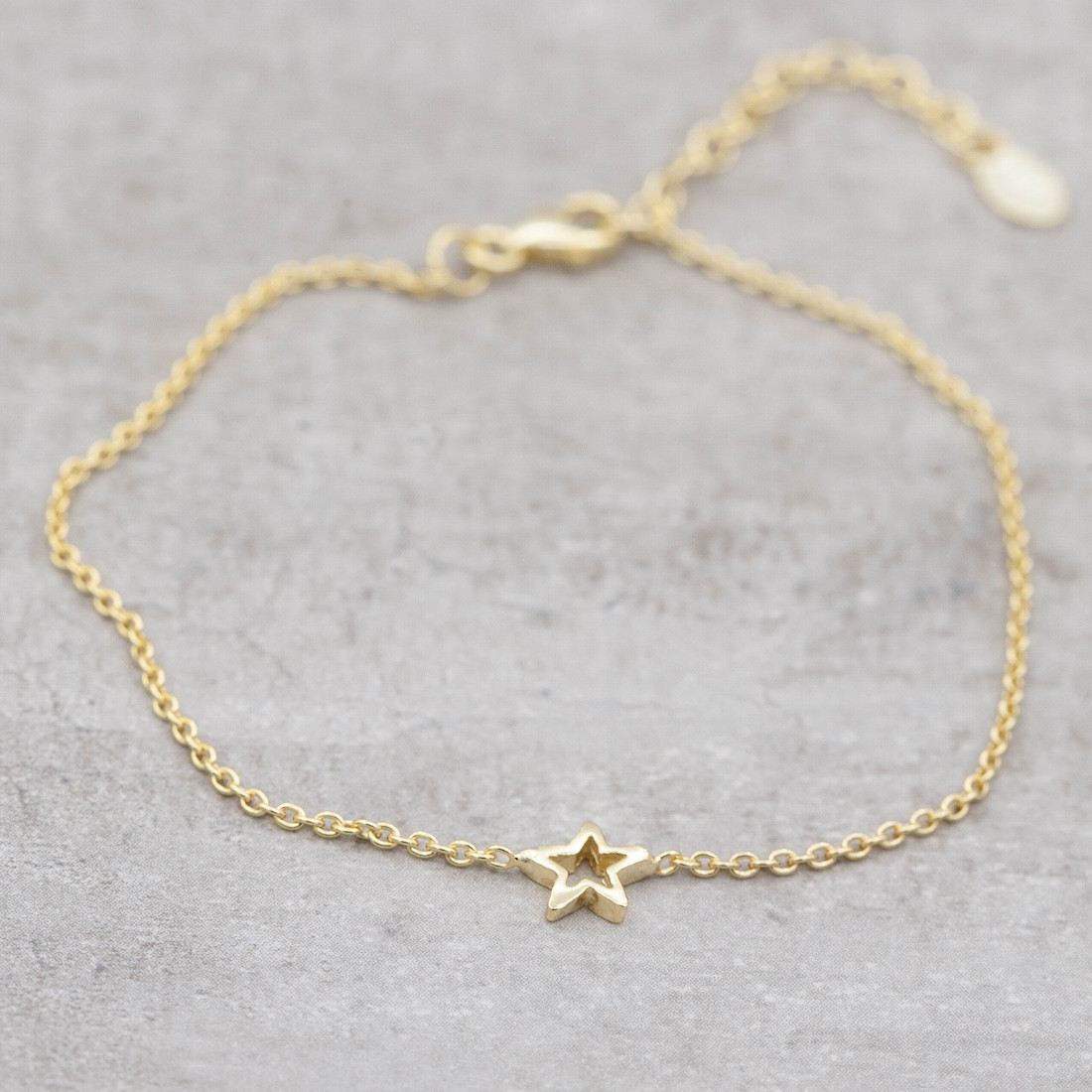 Gold Bracelet - Small Open Star